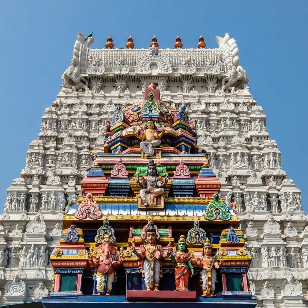 Chennai to Vellore Tempo Traveller